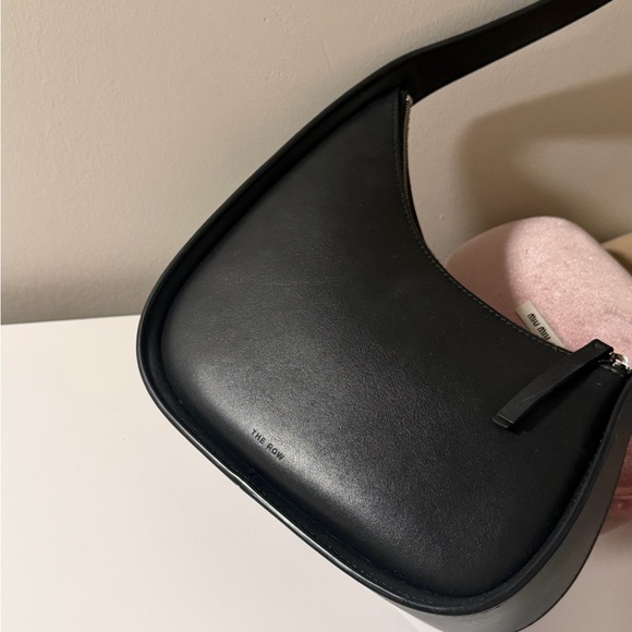 THE ROW
Half Moon leather shoulder bag - Picture 3 of 5